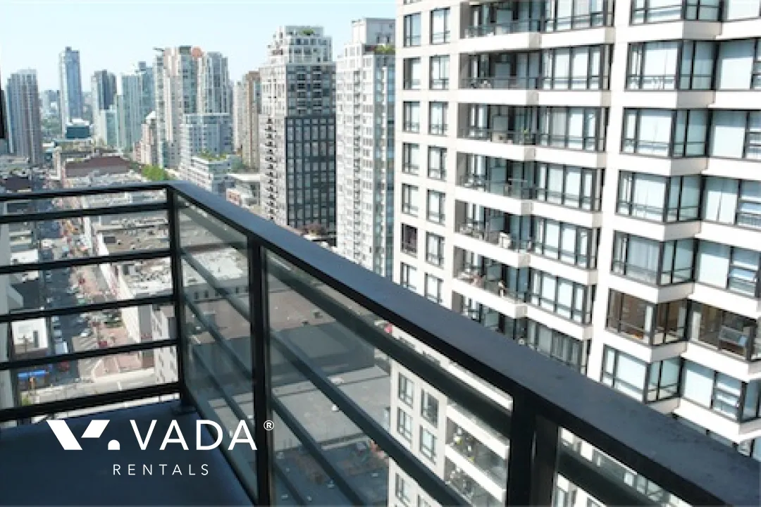 Yaletown Park in Yaletown - Studio For Rent in Vancouver at 2308 - 909 Mainland Street, Vancouver, BC