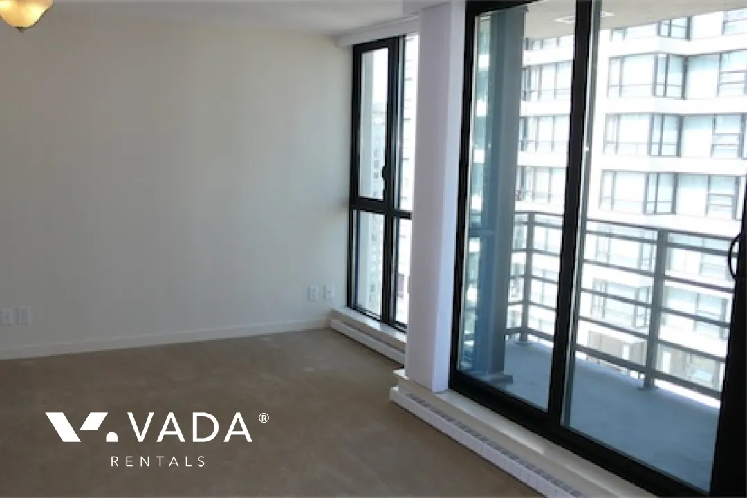 Yaletown Park in Yaletown - Studio For Rent in Vancouver at 2308 - 909 Mainland Street, Vancouver, BC
