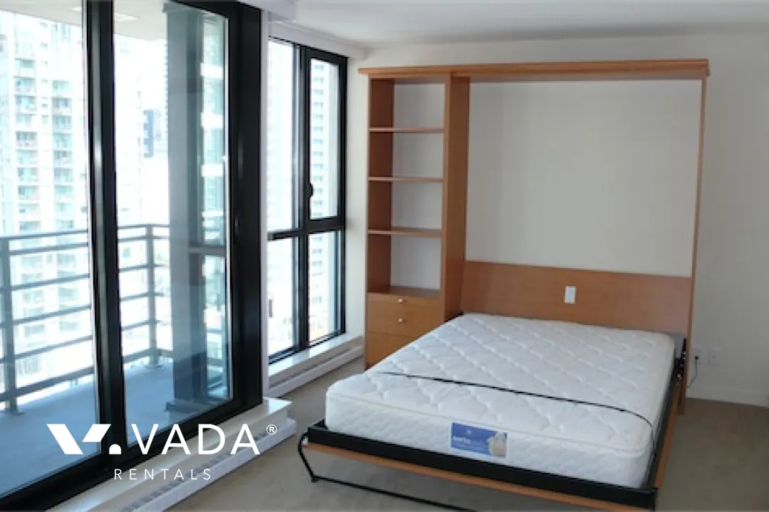 Yaletown Park in Yaletown - Studio For Rent in Vancouver at 2308 - 909 Mainland Street, Vancouver, BC