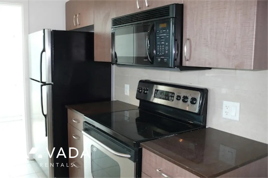 Hudson in Downtown - 1 Bedroom Apartment For Rent in Vancouver at 1716 - 610 Granville Street, Vancouver, BC