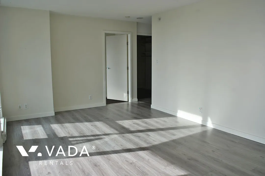 Spectrum in Downtown - 1 Bedroom Apartment For Rent in Vancouver at 2109 - 602 Citadel Parade, Vancouver, BC, V6B 1X2