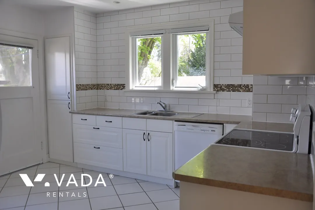 Kitsilano - 3 Bedroom House For Rent in Vancouver at 2990 Waterloo Street, Vancouver, BC