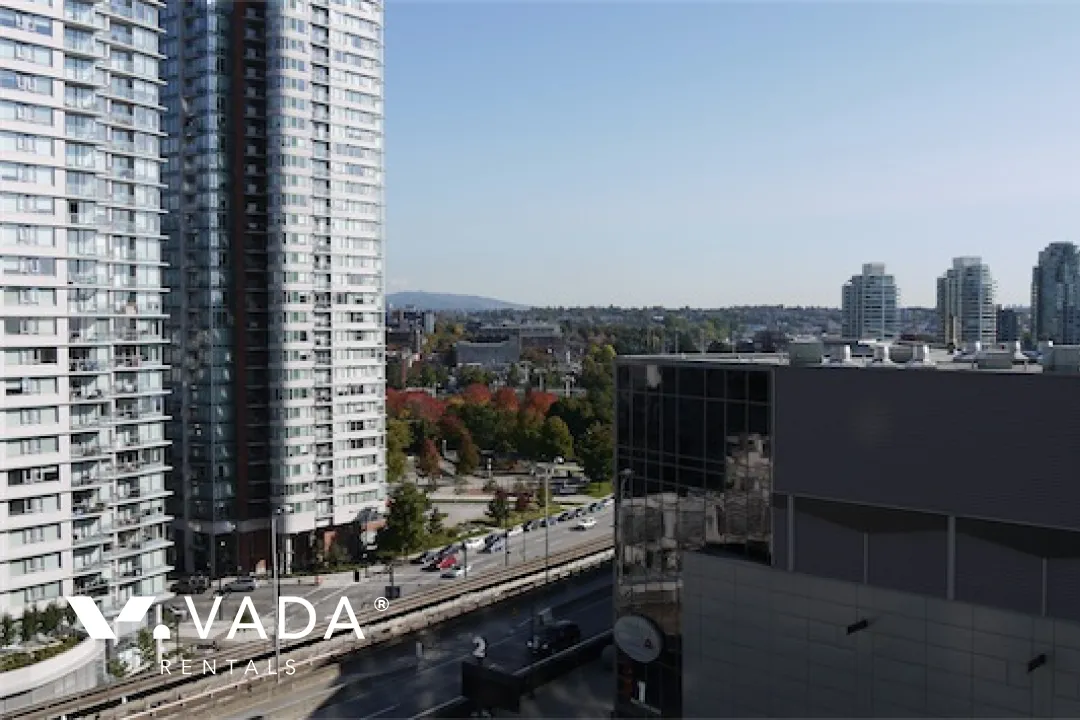 Spectrum in Downtown - 2 Bedroom Apartment For Rent in Vancouver at 902 - 131 Regiment Square, Vancouver, BC