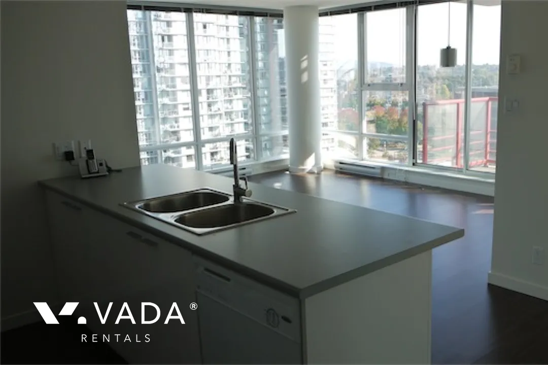 Spectrum in Downtown - 2 Bedroom Apartment For Rent in Vancouver at 902 - 131 Regiment Square, Vancouver, BC