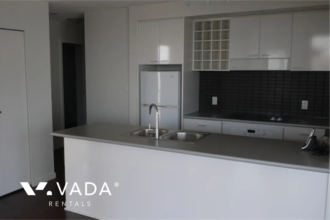 Spectrum in Downtown - 2 Bedroom Apartment For Rent in Vancouver at 902 - 131 Regiment Square, Vancouver, BC