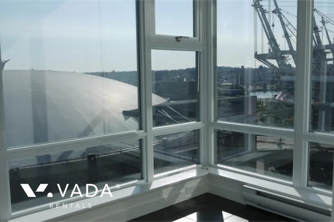 Spectrum in Downtown - 2 Bedroom Apartment For Rent in Vancouver at 902 - 131 Regiment Square, Vancouver, BC