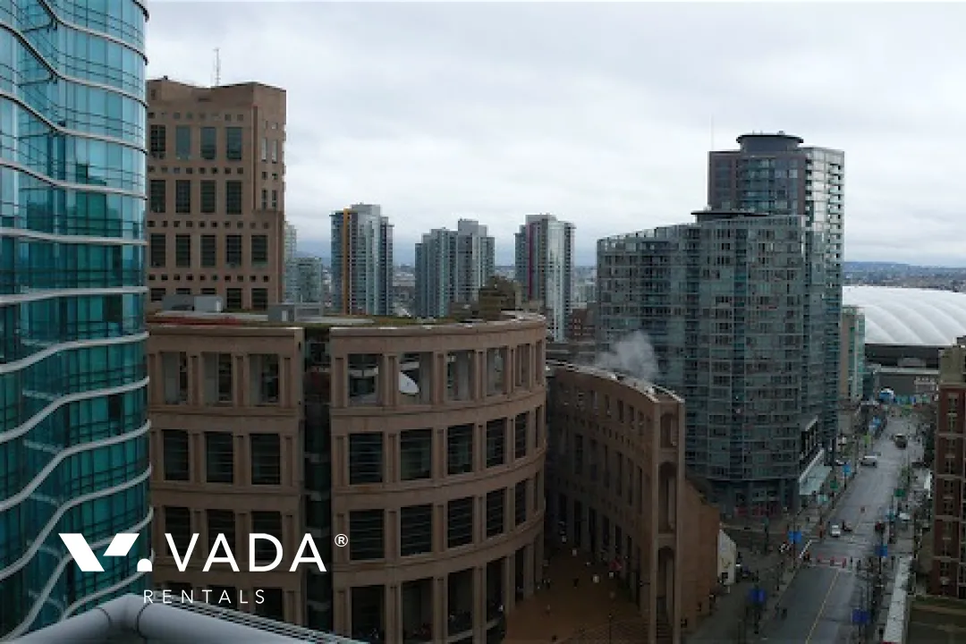 R&amp;R Robson &amp; Richards in Downtown - 1 Bedroom Apartment For Rent in Vancouver at 1505 - 480 Robson Street, Vancouver, BC