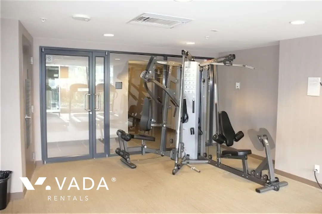 Mariner in Yaletown - Furnished 1 Bedroom Apartment For Rent in Vancouver at 501 - 918 Cooperage Way, Vancouver, BC