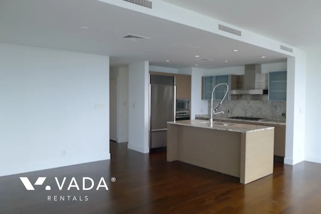 Shangri-La in Downtown - 2 Bedroom Apartment For Rent in Vancouver at 4006 - 1111 Alberni Street, Vancouver, BC