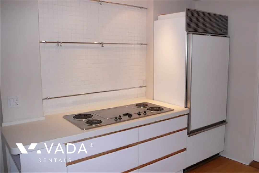 Kensington Place in Downtown - 2 Bedroom Apartment For Rent in Vancouver at 2 - 1491 Beach Avenue, Vancouver, BC