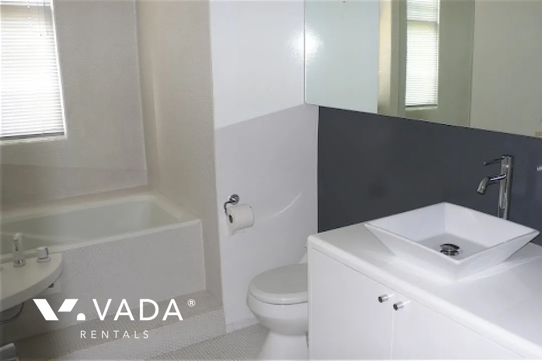 Kensington Place in Downtown - 2 Bedroom Apartment For Rent in Vancouver at 2 - 1491 Beach Avenue, Vancouver, BC