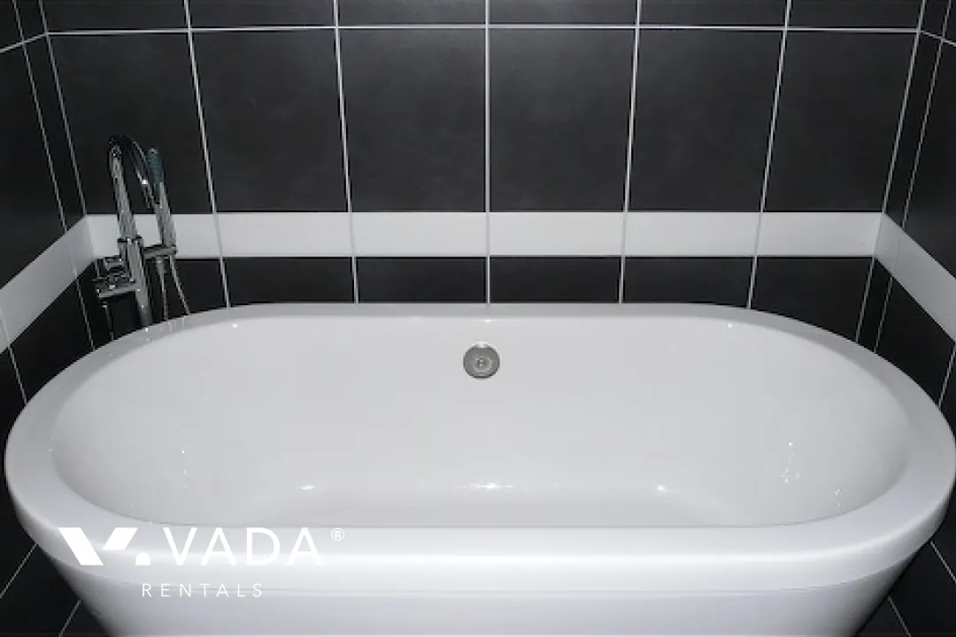 Espana in Downtown - 2 Bedroom Apartment For Rent in Vancouver at 2903 - 689 Abbott Street, Vancouver, BC