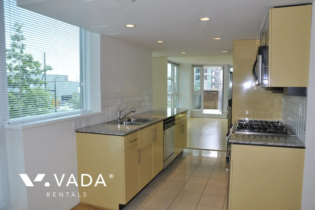 Esplanade at The Pier in Lower Lonsdale - 4 Bedroom Townhouse For Rent in North Vancouver at 9 - 188 East Esplanade, North Vancouver, BC