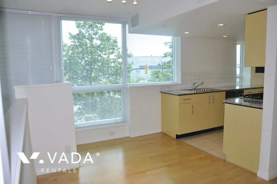 Esplanade at The Pier in Lower Lonsdale - 4 Bedroom Townhouse For Rent in North Vancouver at 9 - 188 East Esplanade, North Vancouver, BC