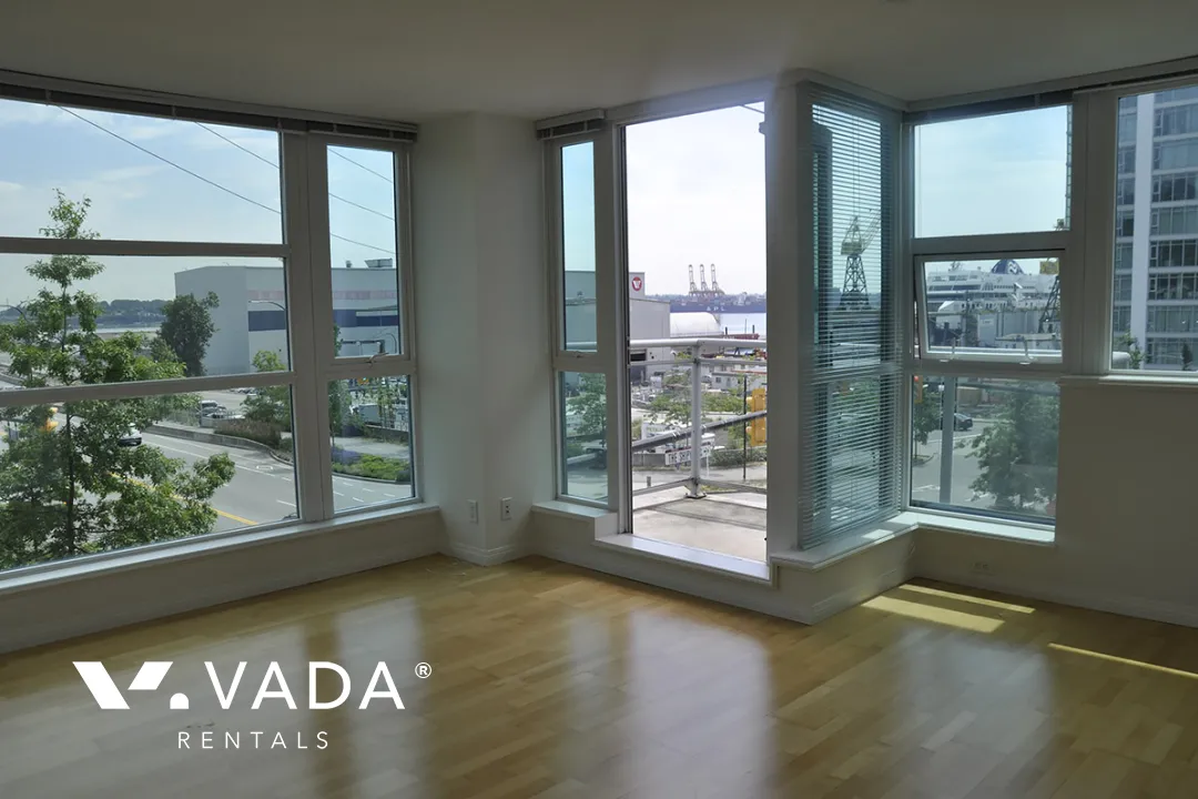 Esplanade at The Pier in Lower Lonsdale - 4 Bedroom Townhouse For Rent in North Vancouver at 9 - 188 East Esplanade, North Vancouver, BC