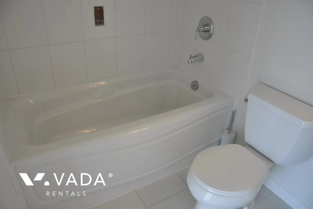 Esplanade at The Pier in Lower Lonsdale - 4 Bedroom Townhouse For Rent in North Vancouver at 9 - 188 East Esplanade, North Vancouver, BC