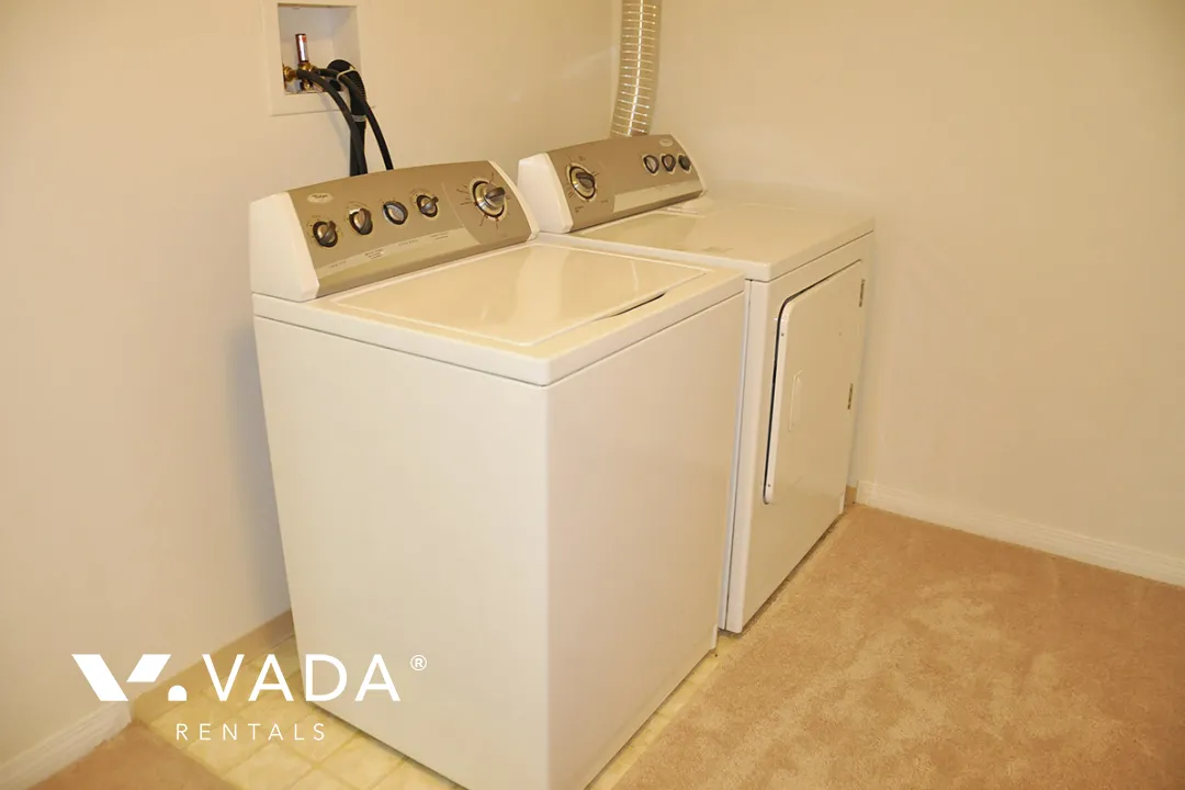 Esplanade at The Pier in Lower Lonsdale - 4 Bedroom Townhouse For Rent in North Vancouver at 9 - 188 East Esplanade, North Vancouver, BC