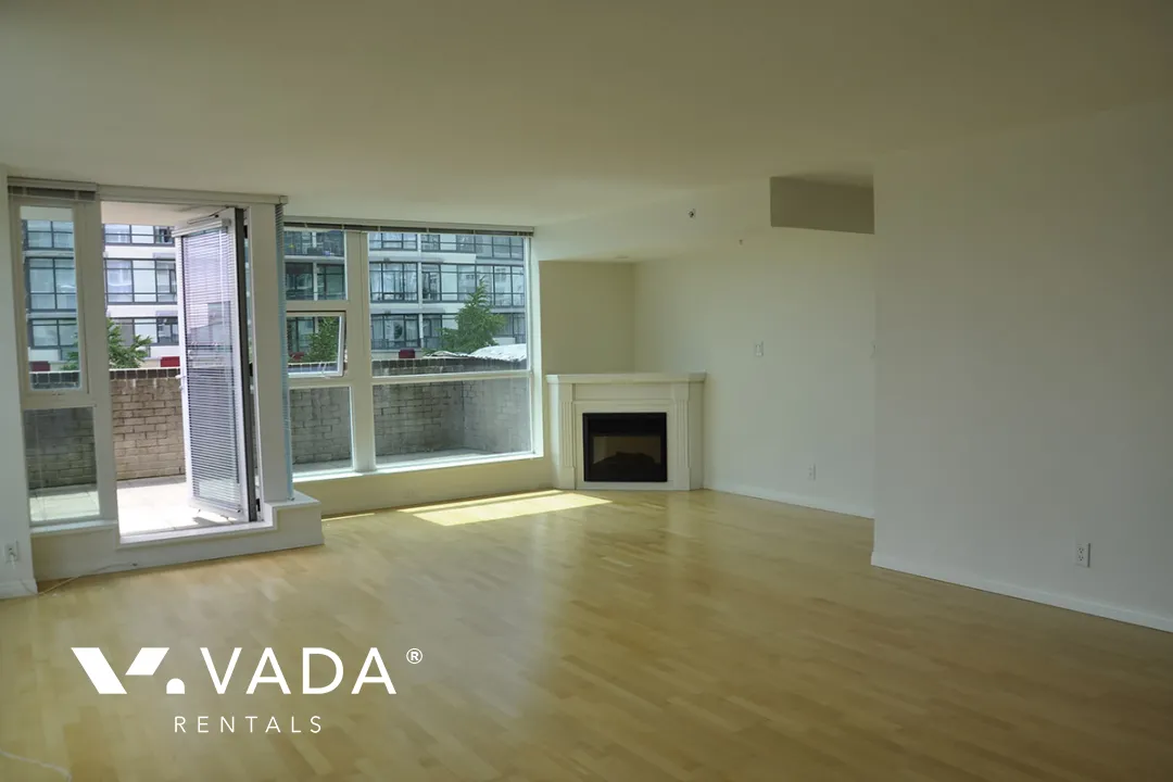 Esplanade at The Pier in Lower Lonsdale - 4 Bedroom Townhouse For Rent in North Vancouver at 9 - 188 East Esplanade, North Vancouver, BC