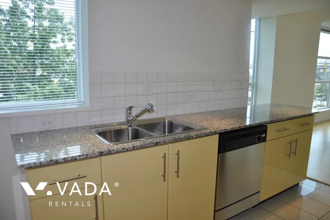 Esplanade at The Pier in Lower Lonsdale - 4 Bedroom Townhouse For Rent in North Vancouver at 9 - 188 East Esplanade, North Vancouver, BC