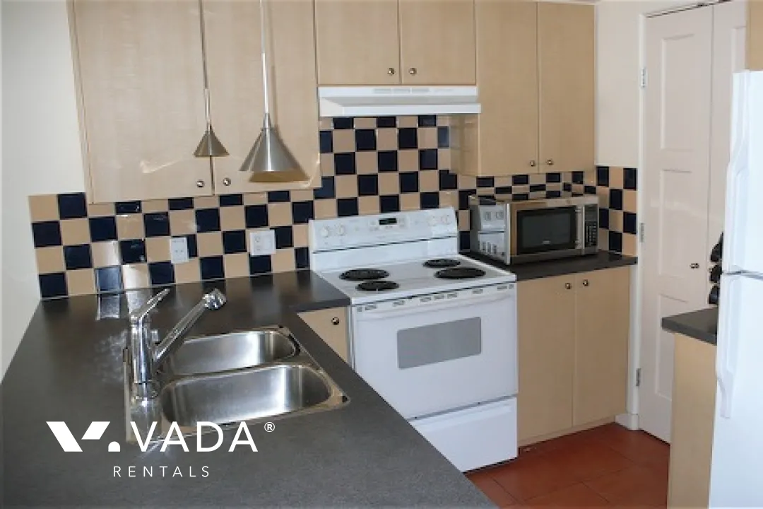 Eight One Nine in Downtown - 1 Bedroom Apartment For Rent in Vancouver at 1311 - 819 Hamilton Street, Vancouver, BC