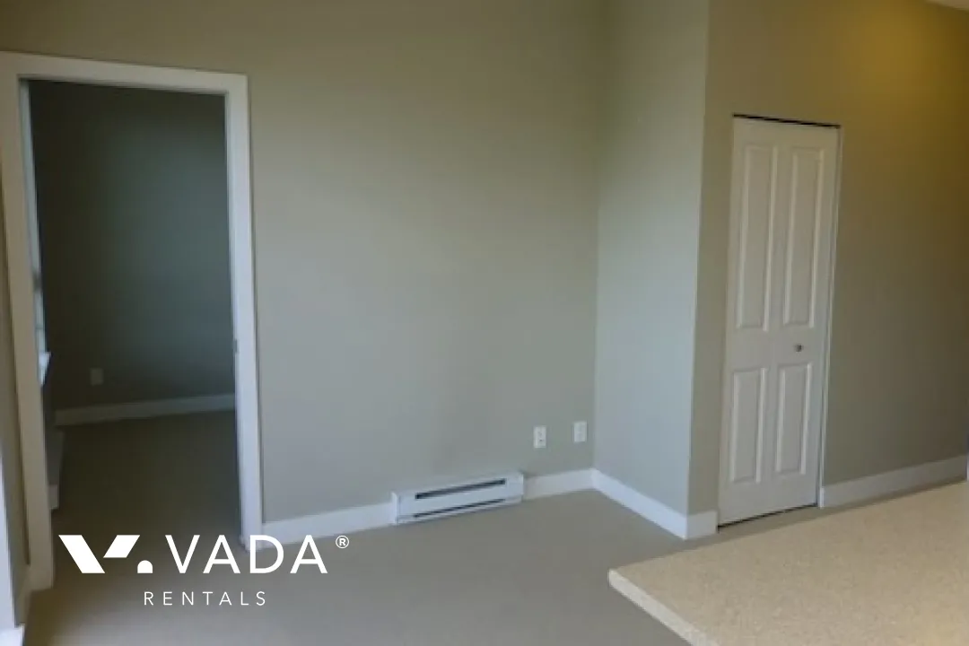 Mondella in Mount Pleasant East - 1 Bedroom Apartment For Rent in Vancouver at PH17 - 688 East 17th Avenue, Vancouver, BC