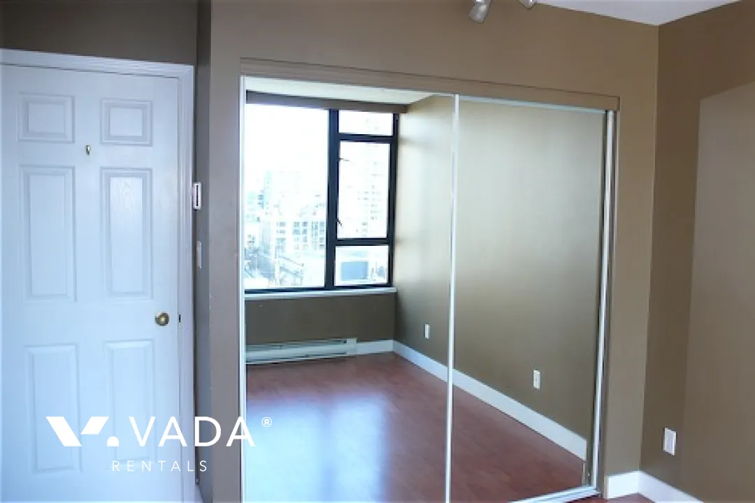 Rosedale Gardens in Downtown - 1 Bedroom Apartment For Rent in Vancouver at 1104 - 888 Hamilton Street, Vancouver, BC
