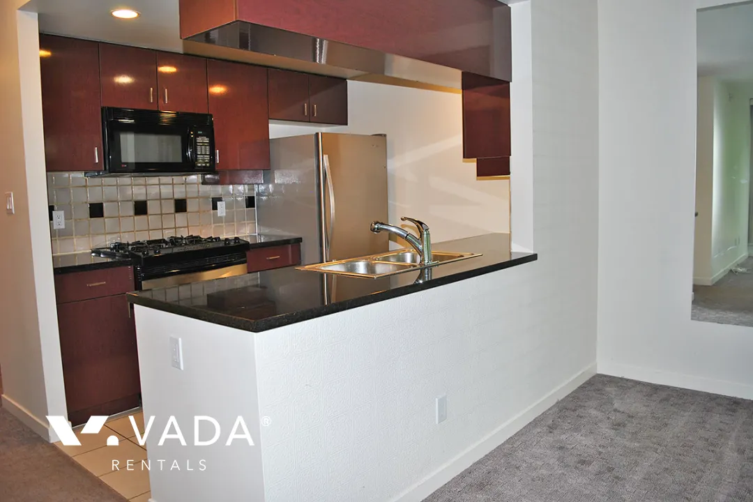 Quay West in Yaletown - 3 Bedroom Townhouse For Rent in Vancouver at 2C - 1067 Marinaside Crescent, Vancouver, BC