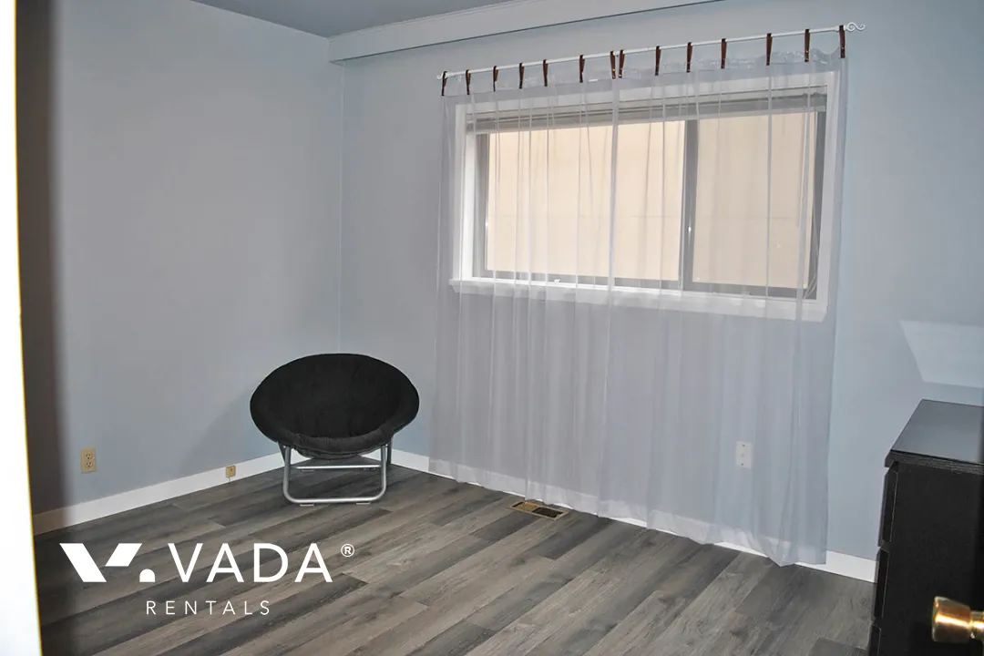 Marpole - 3 Bedroom Duplex For Rent in Vancouver at 819 West 68th Avenue, Vancouver, BC