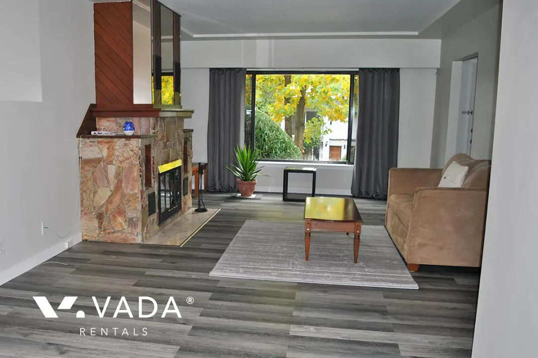 Marpole - 3 Bedroom Duplex For Rent in Vancouver at 819 West 68th Avenue, Vancouver, BC