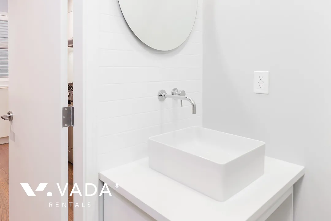 Kitsilano - 2 Bedroom Duplex For Rent in Vancouver at 2023 Whyte Avenue, Vancouver, BC