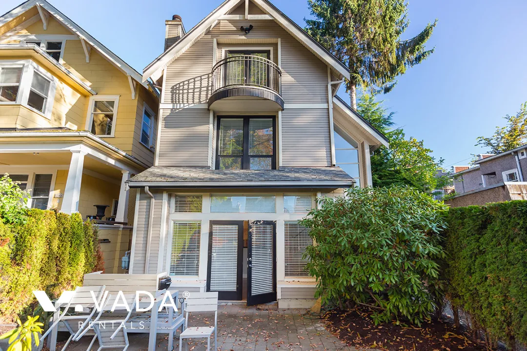 Kitsilano - 2 Bedroom Duplex For Rent in Vancouver at 2023 Whyte Avenue, Vancouver, BC