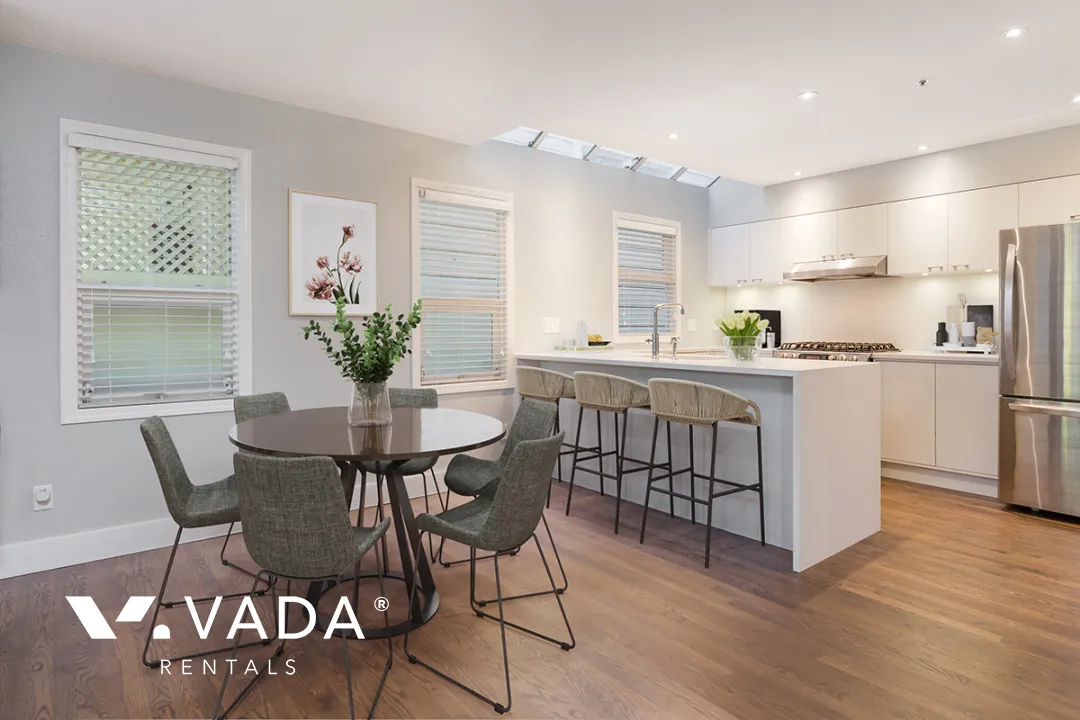 Kitsilano - 2 Bedroom Duplex For Rent in Vancouver at 2023 Whyte Avenue, Vancouver, BC