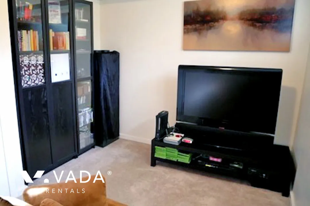 Rockhill in Edmonds - 3 Bedroom Townhouse For Rent in Burnaby at 7482 Hawthorne Terrace, Burnaby, BC