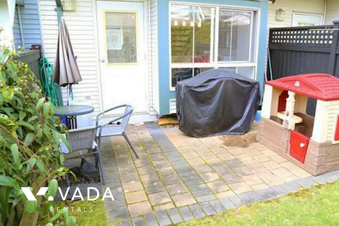 Rockhill in Edmonds - 3 Bedroom Townhouse For Rent in Burnaby at 7482 Hawthorne Terrace, Burnaby, BC