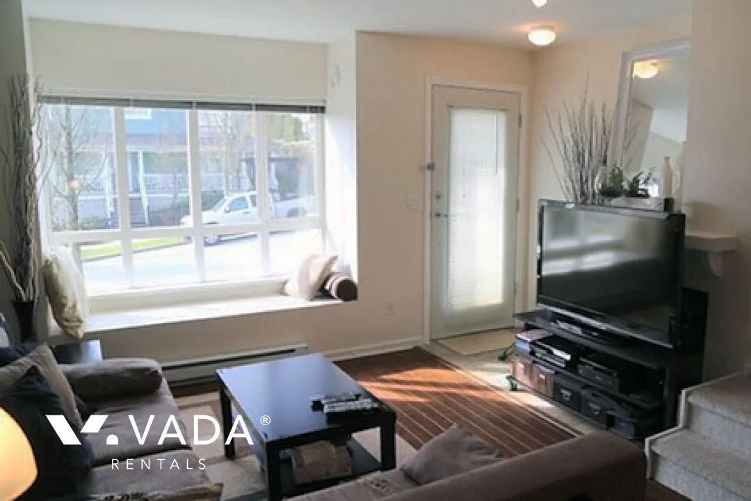 Rockhill in Edmonds - 3 Bedroom Townhouse For Rent in Burnaby at 7482 Hawthorne Terrace, Burnaby, BC