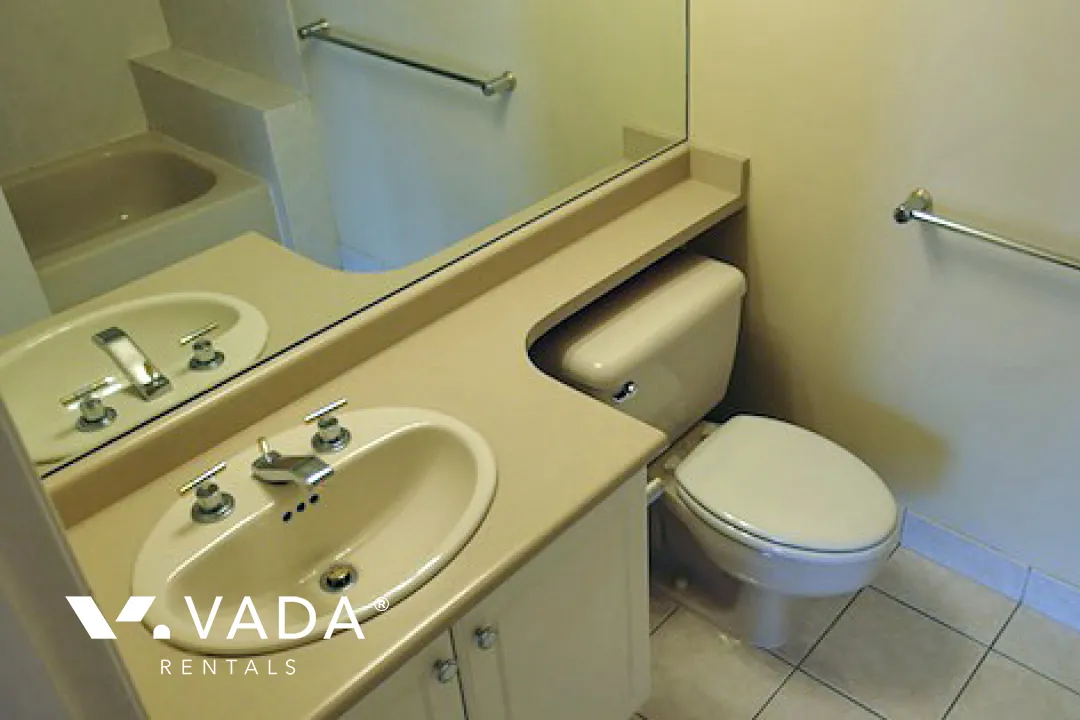 Pacific Plaza in Yaletown - 2 Bedroom Apartment For Rent in Vancouver at 1403 - 283 Davie Street, Vancouver, BC