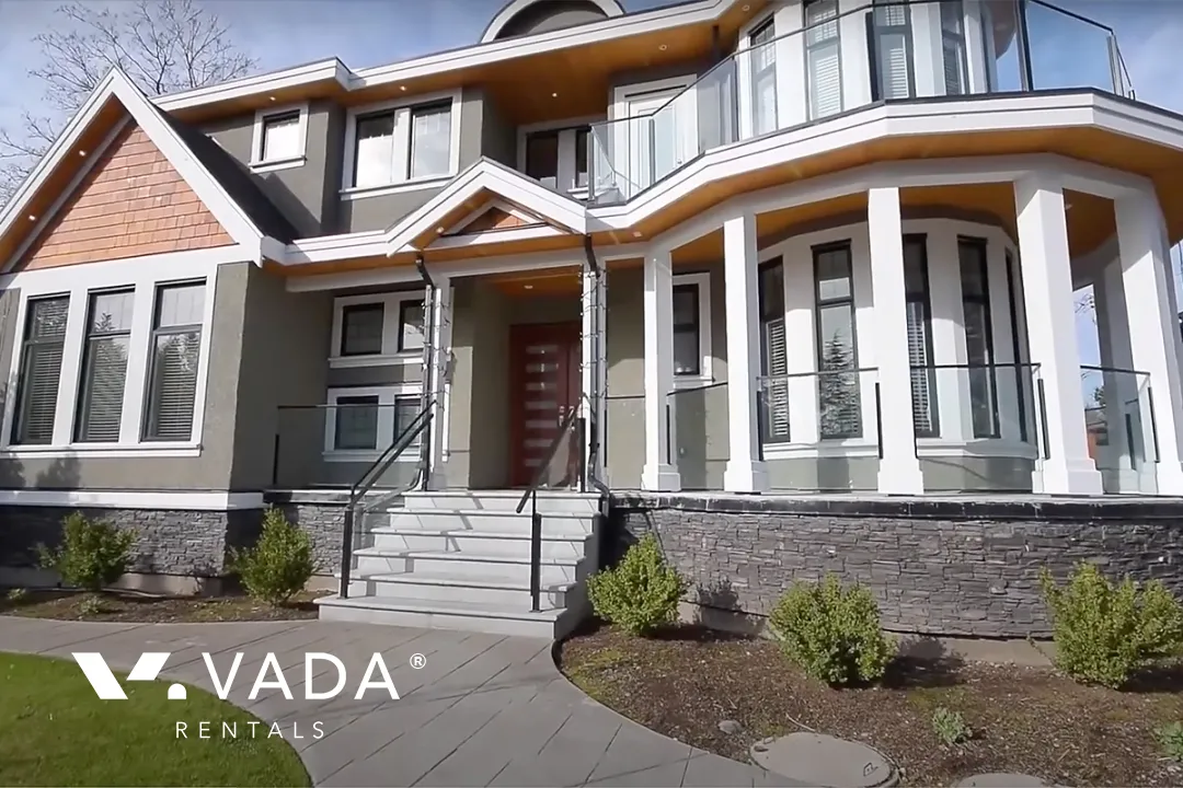 Kerrisdale - 4 Bedroom House For Rent in Vancouver at 5665 Mackenzie Street, Vancouver, BC