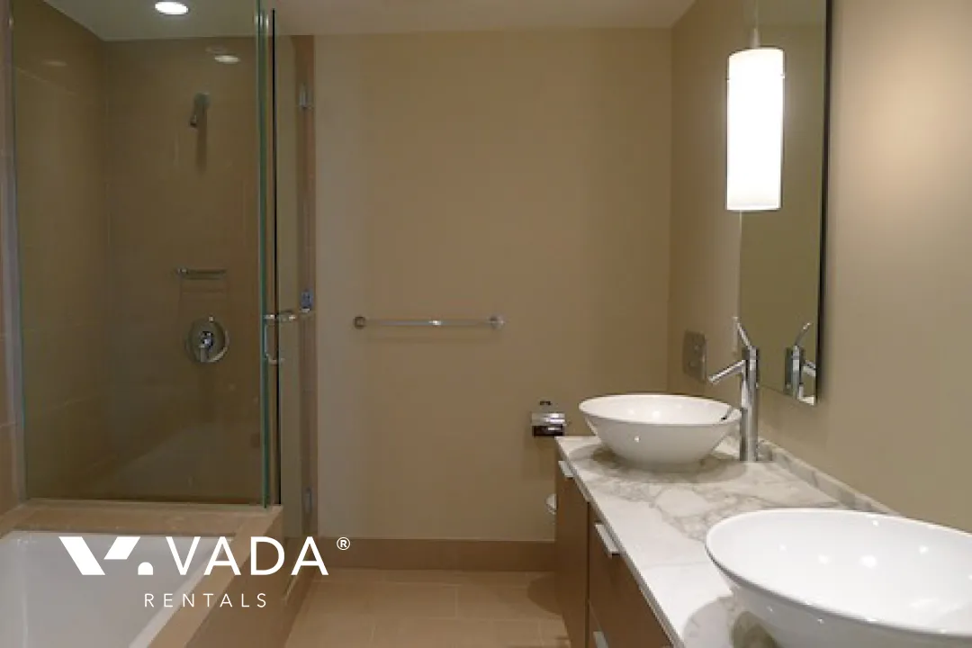 Shangri-La in Downtown - 2 Bedroom Apartment For Rent in Vancouver at 1111 Alberni Street, Vancouver, BC