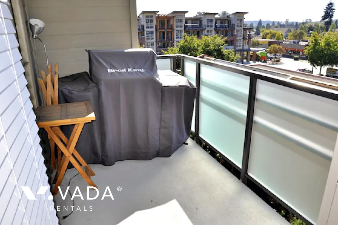 District Crossing in Pemberton Heights - 1 Bedroom Apartment For Rent in North Vancouver at 409 - 1677 Lloyd Avenue North, North Vancouver, BC