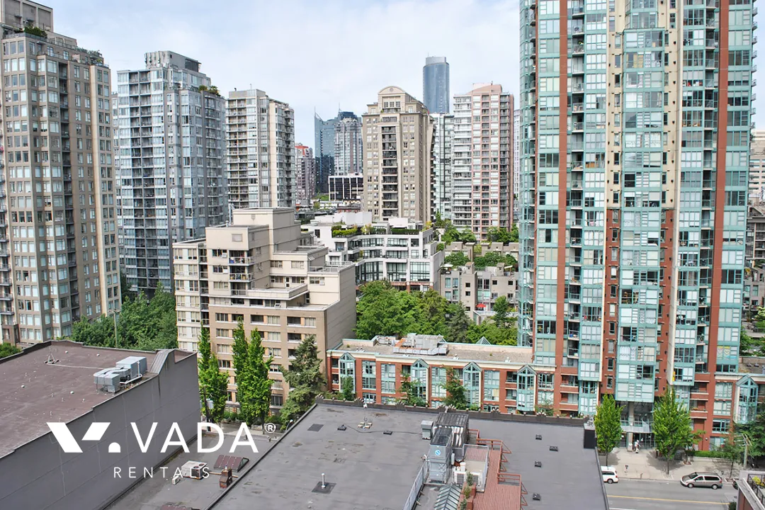 Yaletown Park in Yaletown - 1 Bedroom Apartment For Rent in Vancouver at 1601 - 977 Mainland Street, Vancouver, BC