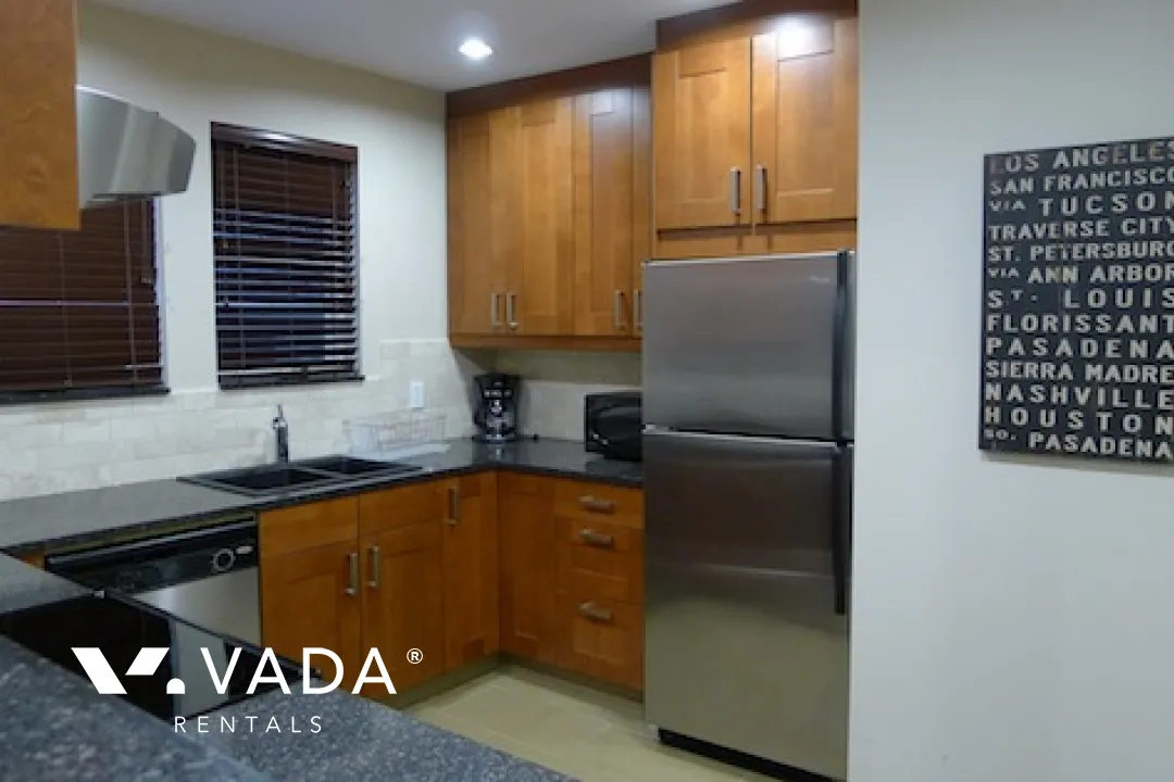 Villa Serena in Mount Pleasant West - 2 Bedroom Apartment For Rent in Vancouver at 4 - 25 West 12th Avenue, Vancouver, BC