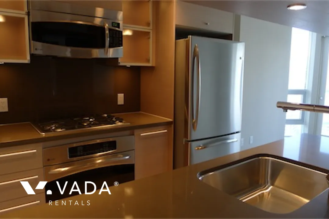 Capitol Residences in Downtown - 1 Bedroom Apartment For Rent in Vancouver at 2210 - 833 Seymour Street, Vancouver, BC