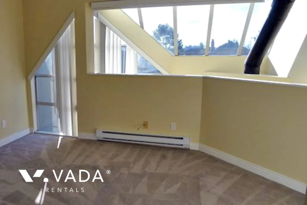 Newport Mews in Kitsilano - 1 Bedroom Apartment For Rent in Vancouver at 14 - 1870 Yew Street, Vancouver, BC