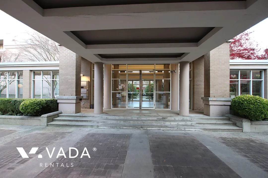 Cambridge Gardens in Fairview - 3 Bedroom Penthouse For Rent in Vancouver at 1902 - 2668 Ash Street, Vancouver, BC