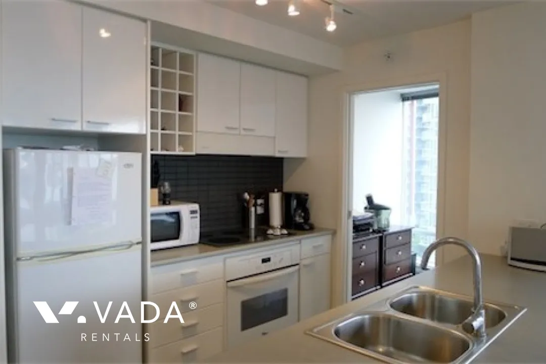 Spectrum in Downtown - 2 Bedroom Apartment For Rent in Vancouver at 908 - 111 West Georgia Street, Vancouver, BC