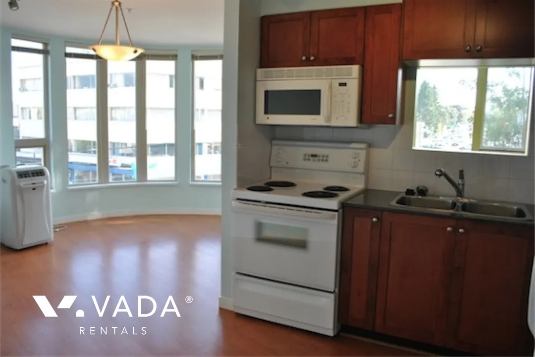 Oaks in Fairview - 1 Bedroom Apartment For Rent in Vancouver at 309 - 3089 Oak Street, Vancouver, BC