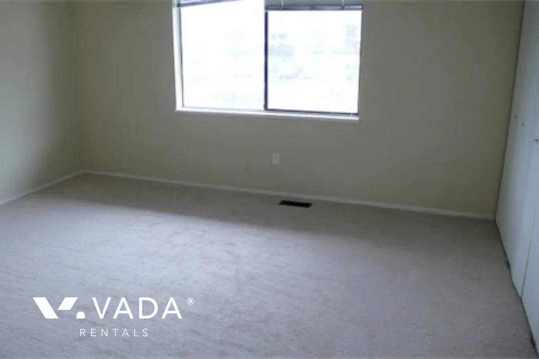 Glenacres Village in Saunders - 3 Bedroom Townhouse For Rent in Richmond at 116 - 9700 Glenacres Drive, Richmond, BC