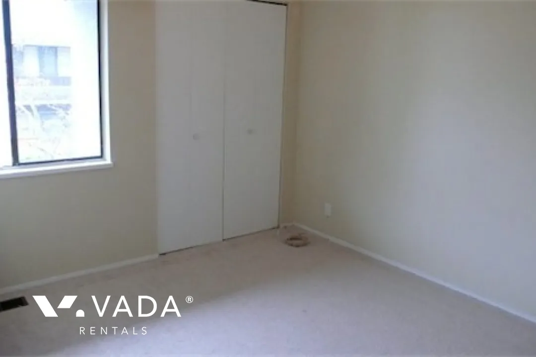 Glenacres Village in Saunders - 3 Bedroom Townhouse For Rent in Richmond at 116 - 9700 Glenacres Drive, Richmond, BC