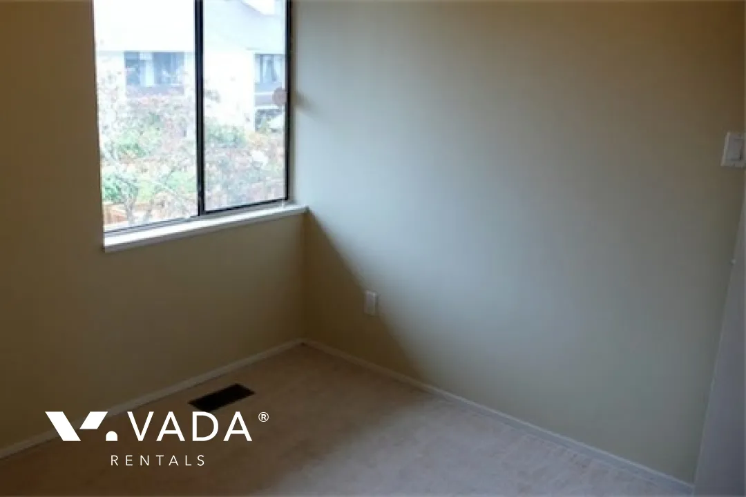 Glenacres Village in Saunders - 3 Bedroom Townhouse For Rent in Richmond at 116 - 9700 Glenacres Drive, Richmond, BC