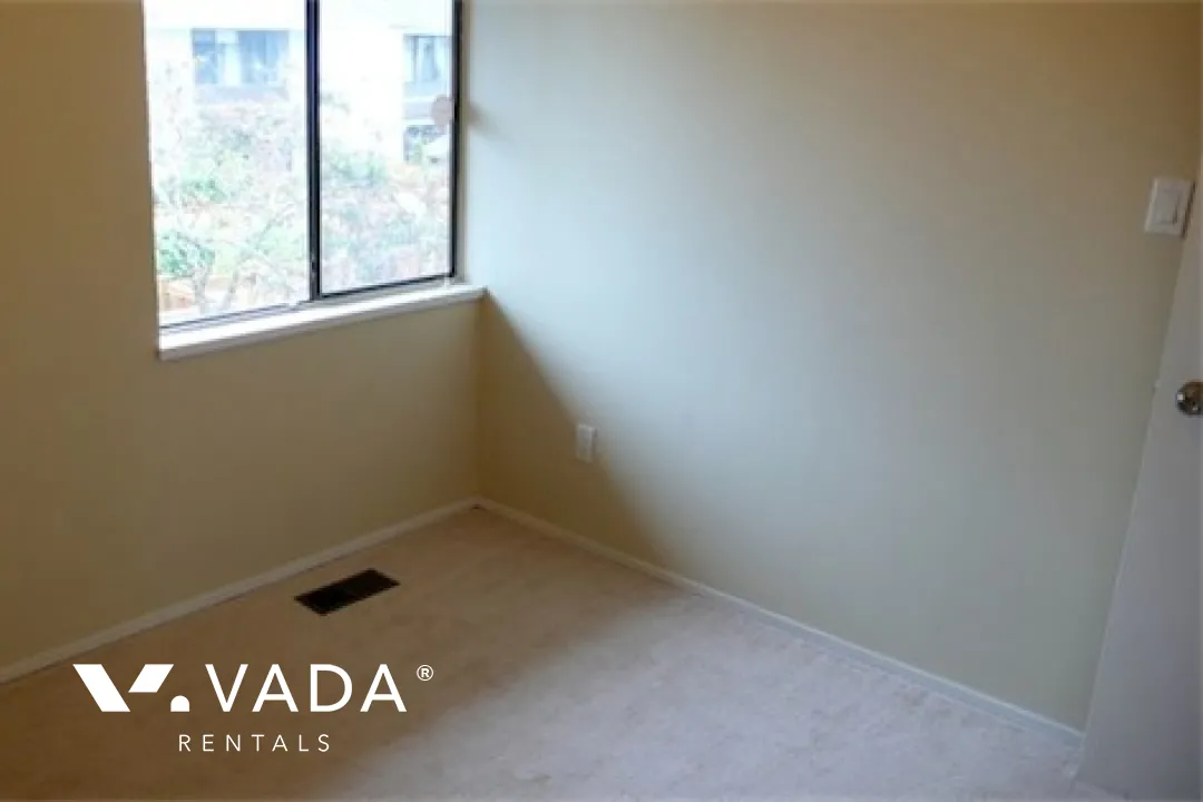 Glenacres Village in Saunders - 3 Bedroom Townhouse For Rent in Richmond at 116 - 9700 Glenacres Drive, Richmond, BC